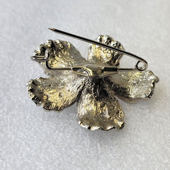 Large Rhodium Plated Hibiscus Brooch Pin - Picture 3 of 10